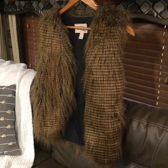 Forever 21 Sweaters - Cute animal print furry vest
